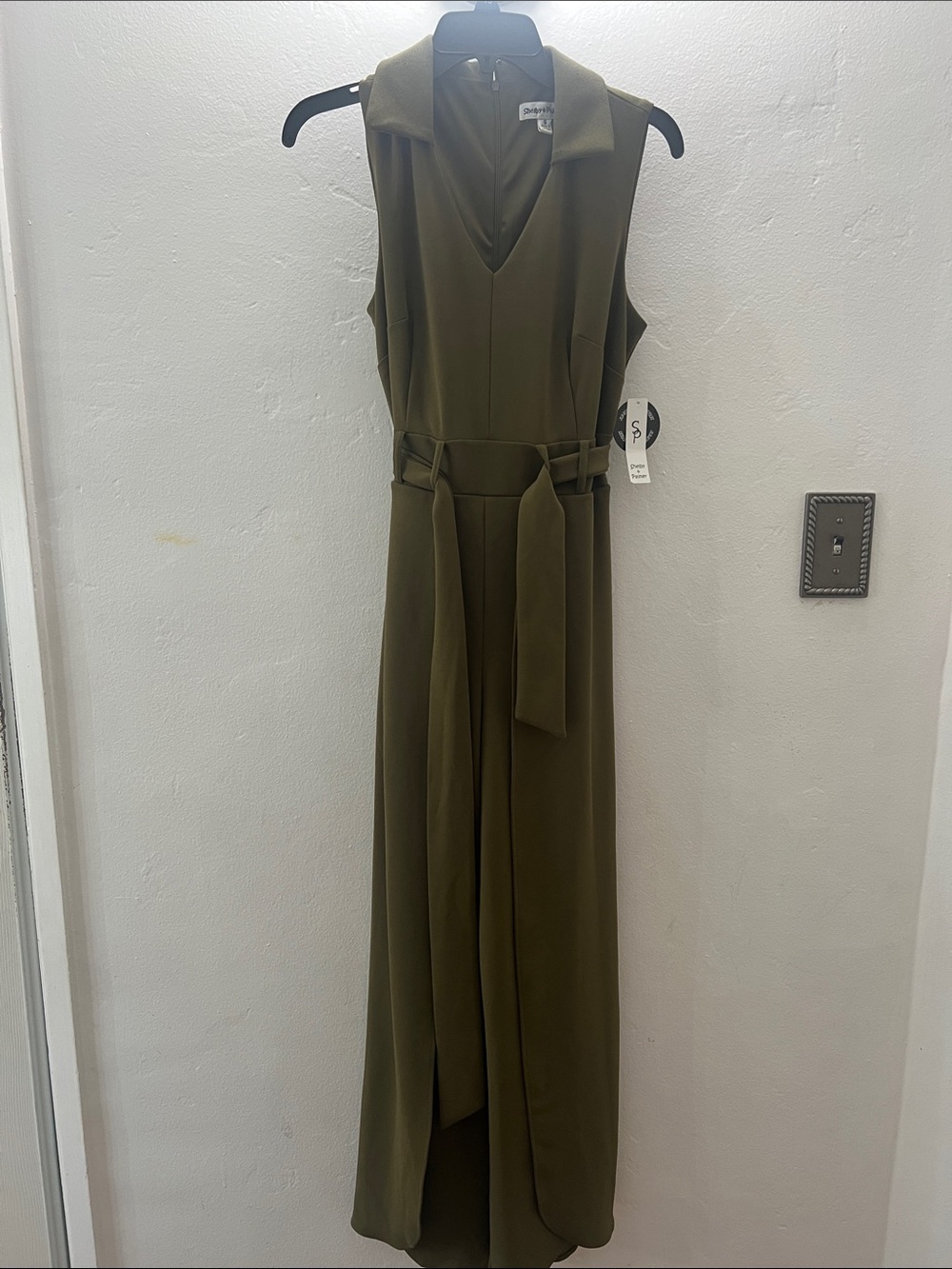 Sleeveless Collared Olive Green Maxi Dress with Waist Tie